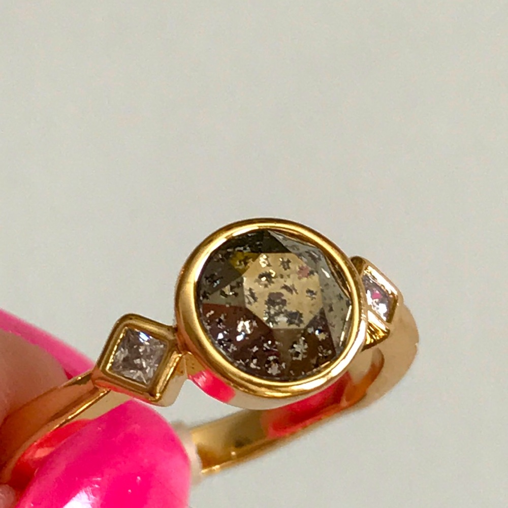 18k Gold Plated Gold Flake Black Crystal Sz 6
